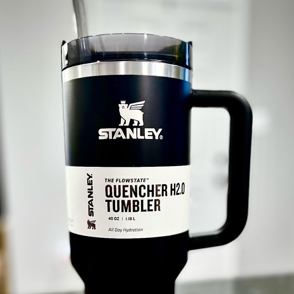 Stanley Black Glow 40 oz Quencher H2.O Flowstate Tumbler - Picture 1 of 2